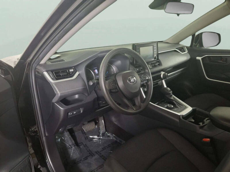 2021 Toyota RAV4 Hybrid LE