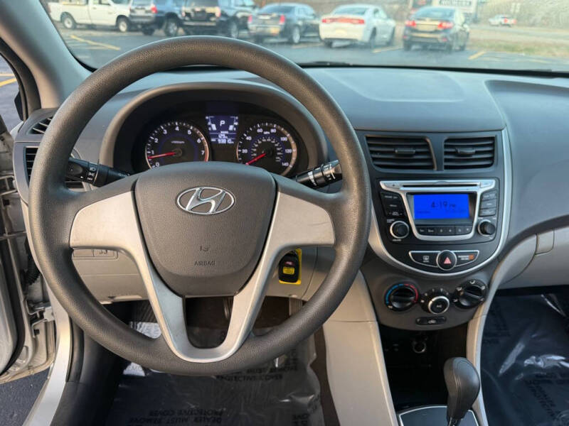 2014 Hyundai Accent GLS