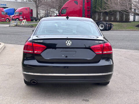 2013 Volkswagen Passat TDI SEL Premium