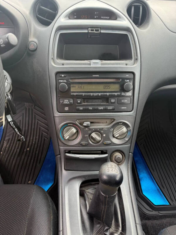 2004 Toyota Celica GT