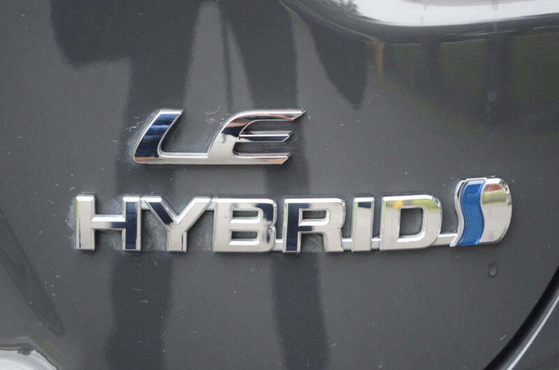 2024 Toyota Corolla Hybrid LE