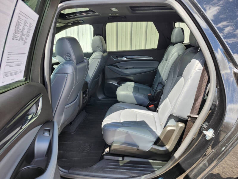 2023 Buick Enclave Essence
