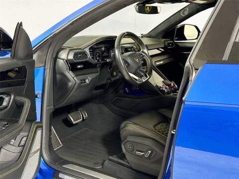 2022 Lamborghini Urus