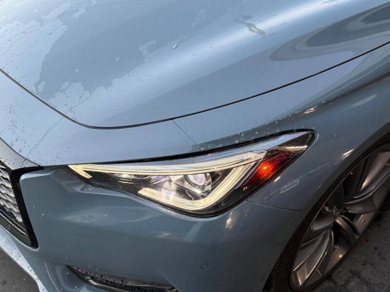 2022 Infiniti Q60 Red Sport 400