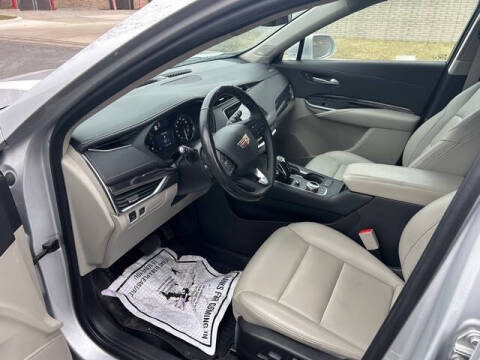 2019 Cadillac XT4 Luxury