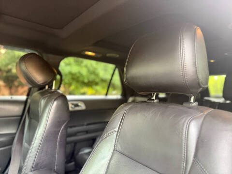 2011 Ford Explorer XLT