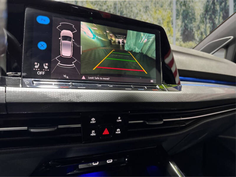 2023 Volkswagen Golf GTI SE