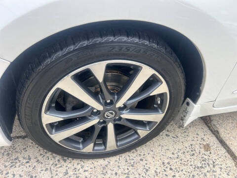 2016 Nissan Altima 2.5 SR