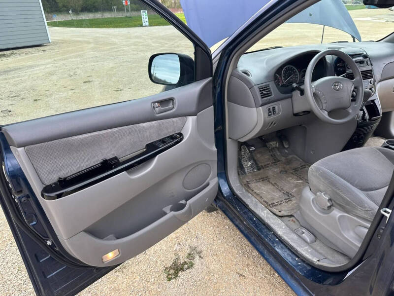 2004 Toyota Sienna