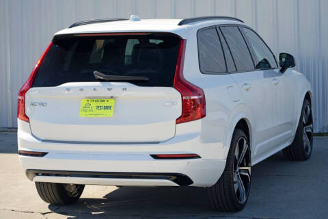 2022 Volvo XC90 Recharge T8 R-Design