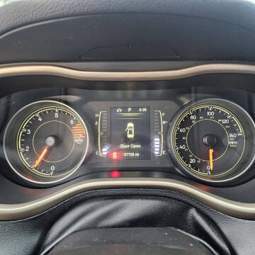 2016 Jeep Cherokee Sport