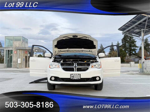 2011 Dodge Grand Caravan Crew