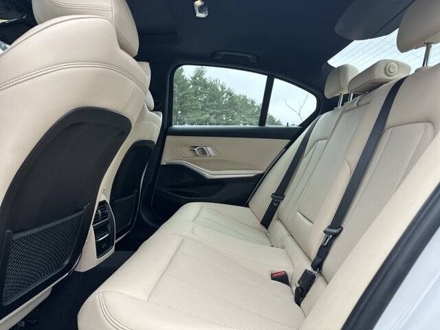 2023 BMW 3 Series 330i xDrive