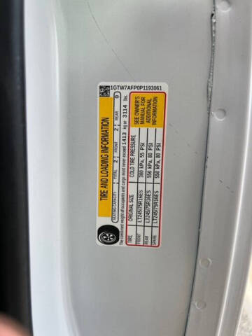 2023 GMC Savana 2500