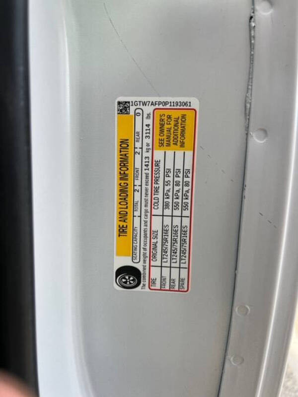 2023 GMC Savana 2500