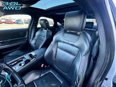 2015 Jaguar XJ