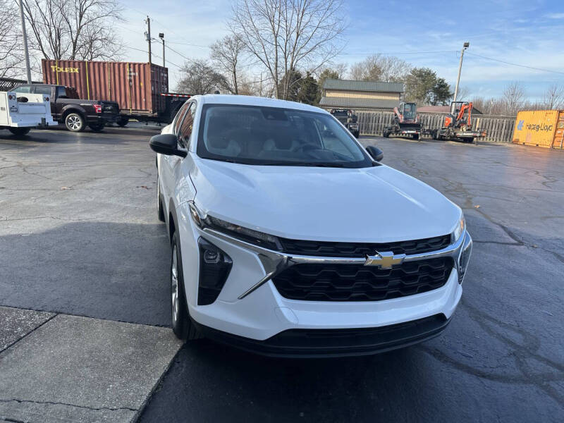 2025 Chevrolet Trax LS