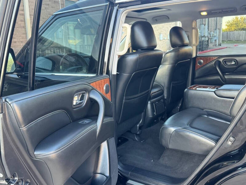 2019 Infiniti QX80 Luxe