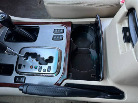 2004 Toyota Land Cruiser