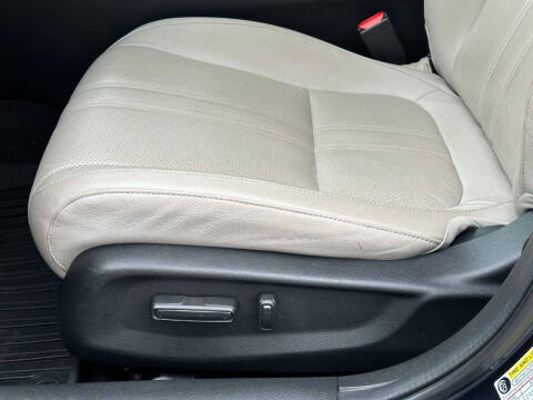 2022 Honda Insight Touring