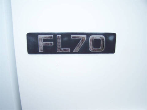 2002 Freightliner FL70