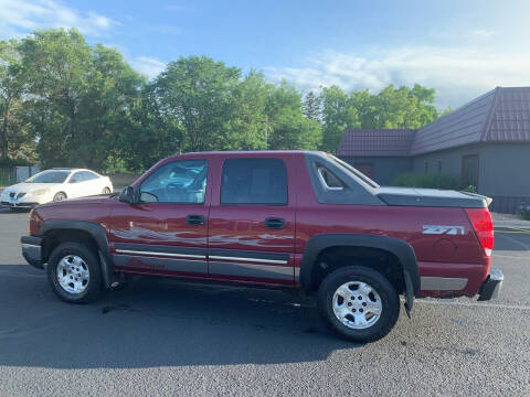2004 Chevrolet Avalanche for sale at Back N Motion LLC in Anoka MN