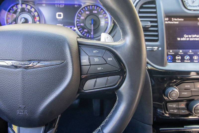 2019 Chrysler 300 S