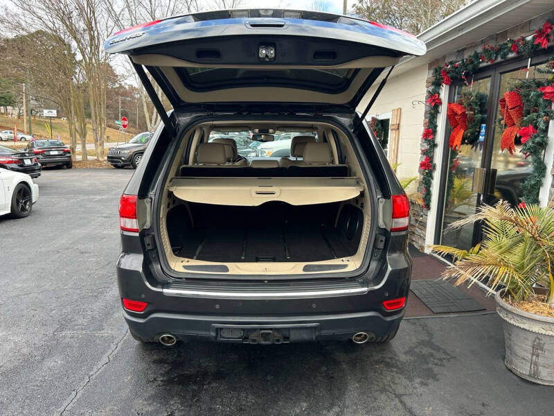 2011 Jeep Grand Cherokee Limited photo 36