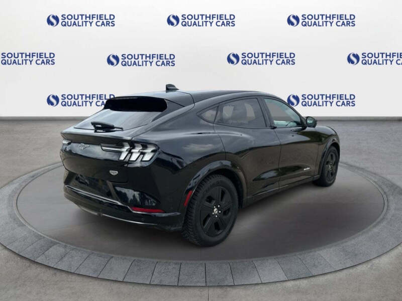 2021 Ford Mustang Mach-E California Route 1