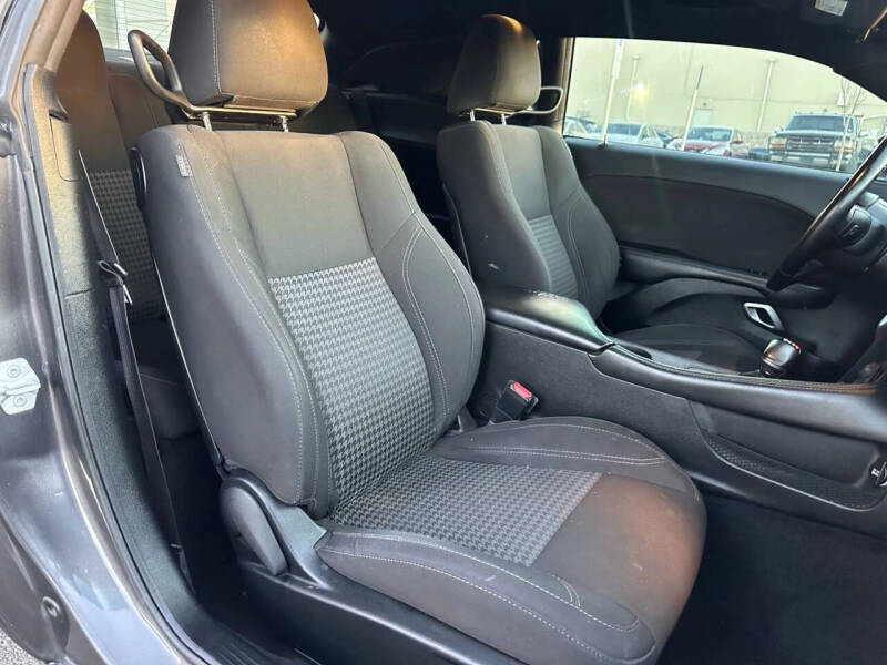 2019 Dodge Challenger SXT