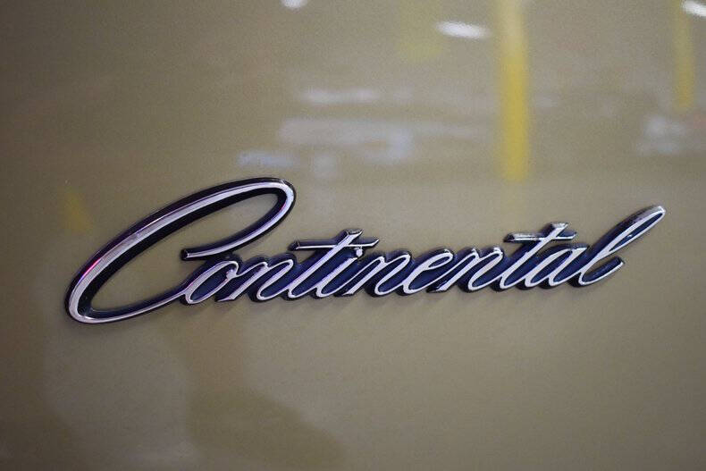 1971 Lincoln Continental