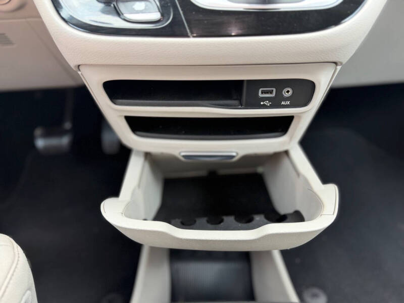 2017 Chrysler Pacifica Touring Plus