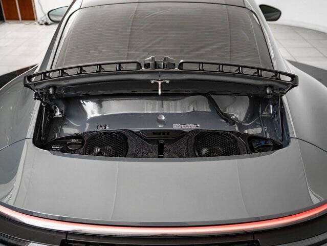 2025 Porsche 911 Carrera GTS