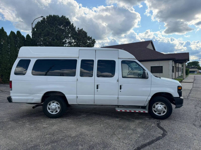 2011 Ford E-Series E-350 SD