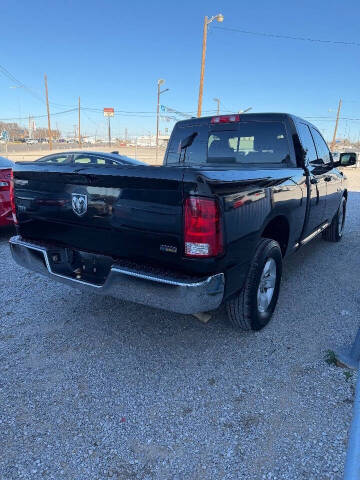 2017 RAM 1500 SLT