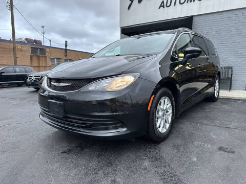 2020 Chrysler Voyager LXi