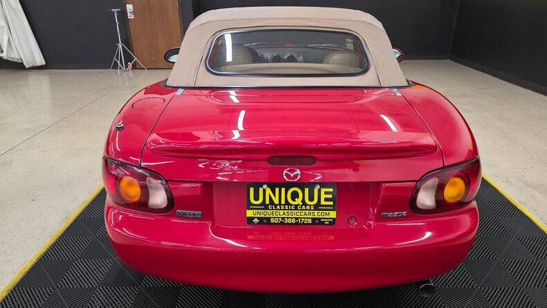 2000 Mazda MX-5 Miata