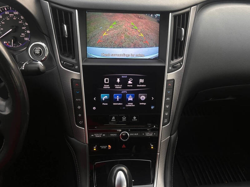 2015 Infiniti Q50 Premium