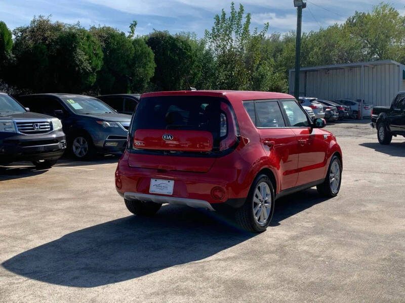 2019 Kia Soul +