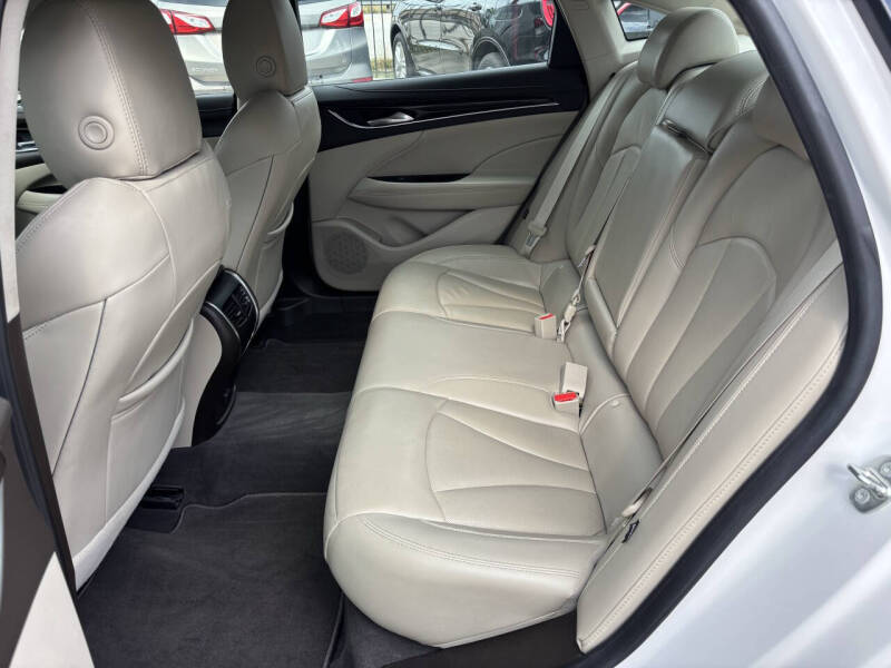 2017 Buick LaCrosse Essence