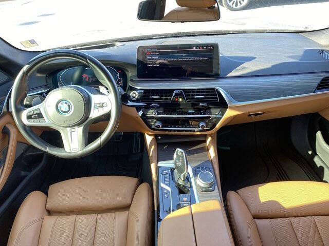 2022 BMW 5 Series 530e