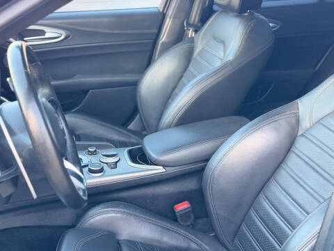 2023 Alfa Romeo Giulia Veloce