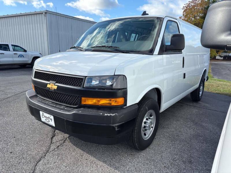 2025 Chevrolet Express 2500