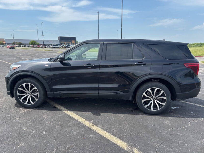 2022 Ford Explorer ST-Line