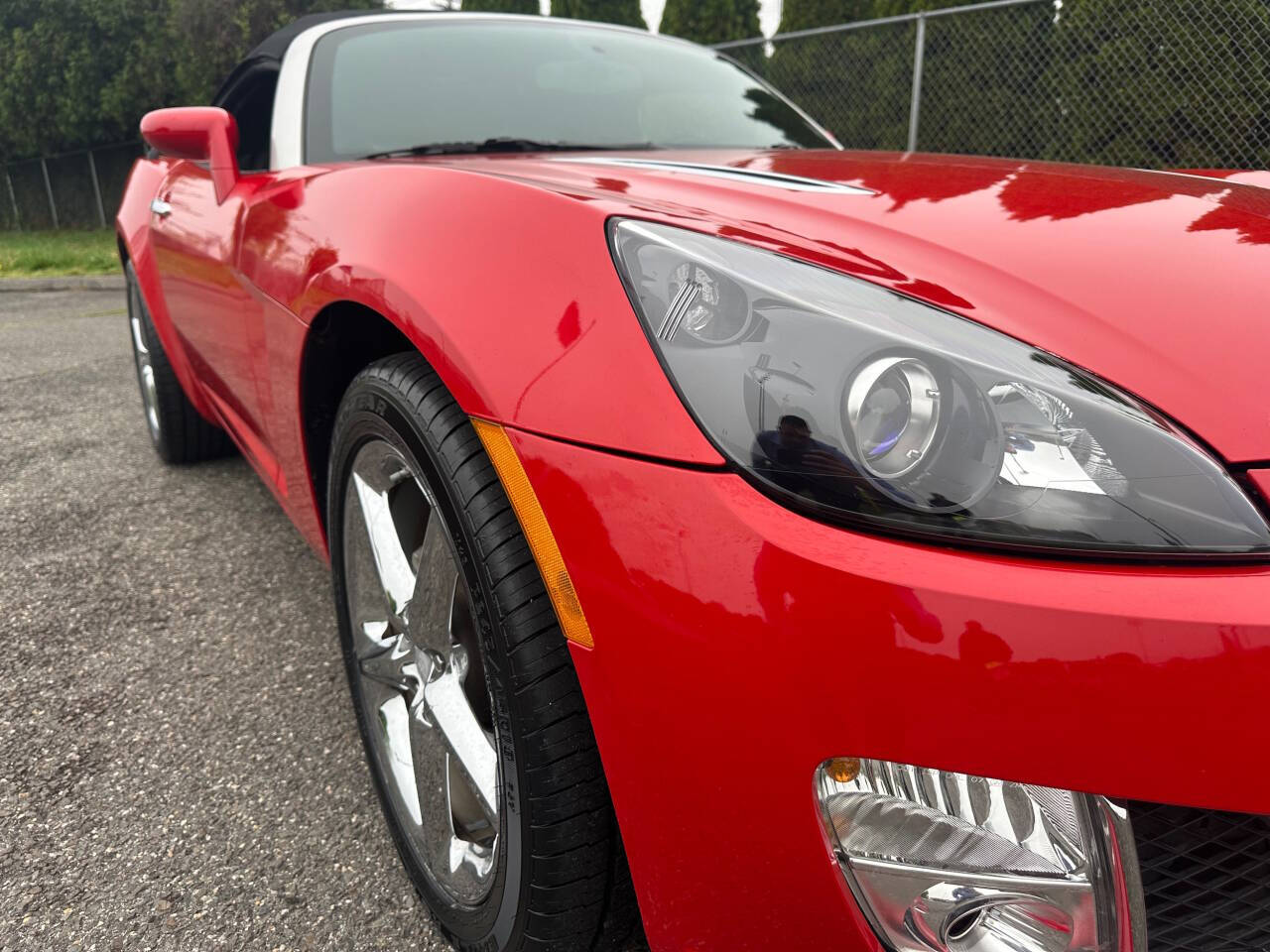 2008 Saturn SKY 23
