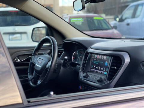 2017 GMC Acadia SLE-2