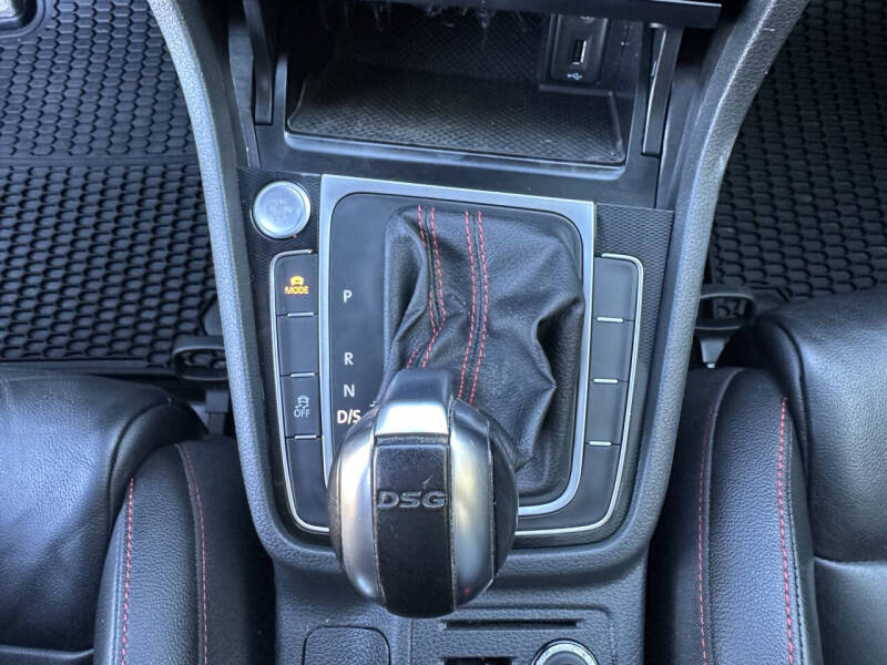 2017 Volkswagen Golf GTI Autobahn