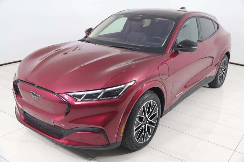 2025 Ford Mustang Mach-E Premium