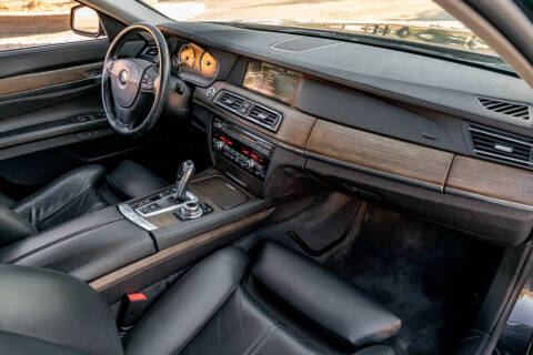 2011 BMW 7 Series 750Li xDrive