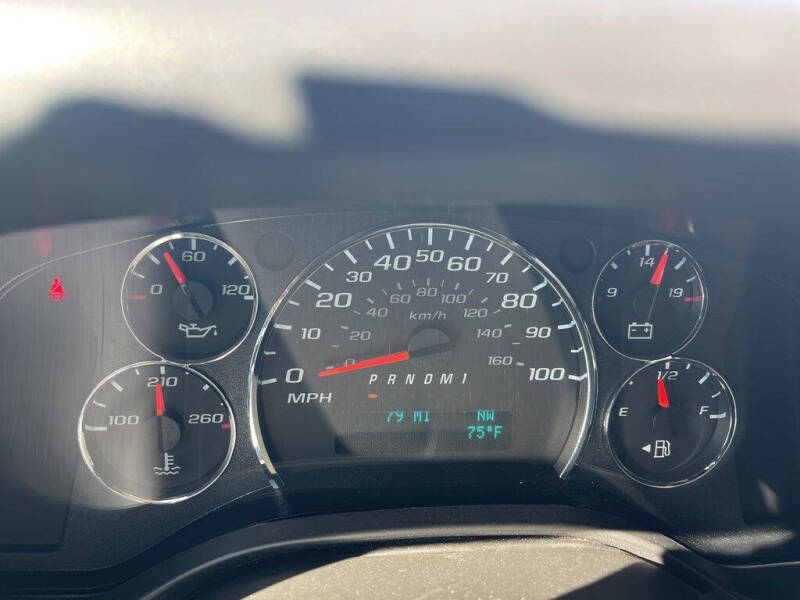 2025 Chevrolet Express 2500